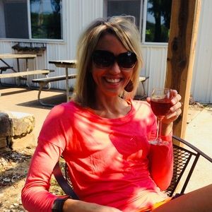 Meet your Posher, Carrie